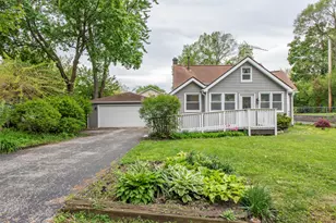 532 N Prospect Dr, Round Lake Park, IL 60073 - Photo 1
