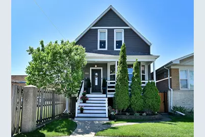 5831 W Leland Avenue, Chicago, IL 60630 - Photo 1