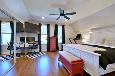 5831 W Leland Avenue, Chicago, IL 60630 - Photo 17