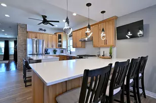5831 W Leland Ave, Chicago, IL 60630 - Photo 15