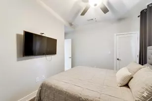616 E 46th St, Chicago, IL 60653 - Photo 15