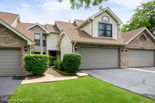 863 N Auburn Woods Dr, Palatine, IL 60067 - Photo 1