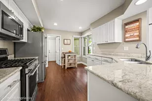 863 N Auburn Woods Dr, Palatine, IL 60067 - Photo 7