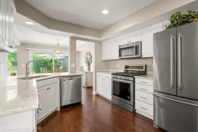 863 N Auburn Woods Drive, Palatine, IL 60067 - Photo 9