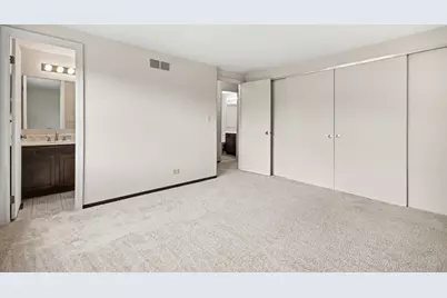 1987 Oxford Lane, Hoffman Estates, IL 60169 - Photo 13