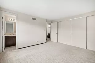 1987 Oxford Ln, Hoffman Estates, IL 60169 - Photo 13