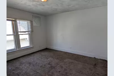 1315 S Rotzler Avenue, Freeport, IL 61032 - Photo 15