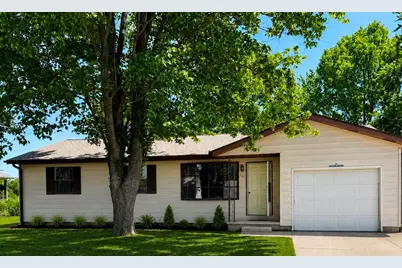 502 Prairie View Drive, Salem, IL 62881 - Photo 1