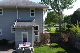 215 W Jones St, Milford, IL 60953 - Photo 13