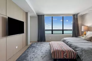 180 E Pearson St, Chicago, IL 60611 - Photo 23