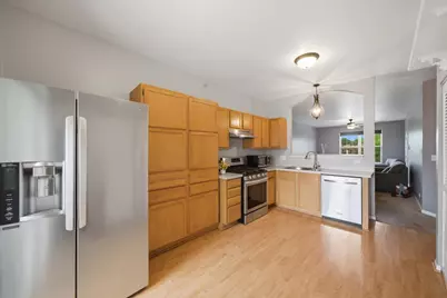 150 S Waters Edge Drive #F, Glendale Heights, IL 60139 - Photo 7