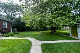 994 Greenview Ave, Des Plaines, IL 60016 - Photo 9
