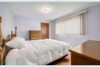 5918 S Mason Avenue, Chicago, IL 60638 - Photo 13