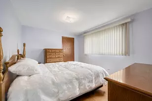5918 S Mason Ave, Chicago, IL 60638 - Photo 13
