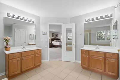 5423 Swan Circle, Hoffman Estates, IL 60192 - Photo 23