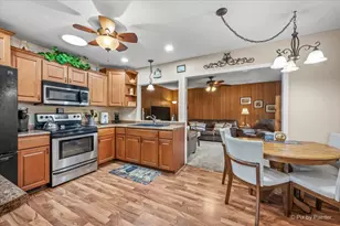 172 N Ashbury Ave, Bolingbrook, IL 60440 - Photo 7