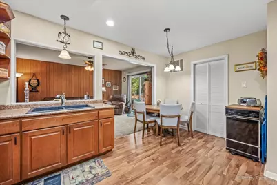 172 N Ashbury Avenue, Bolingbrook, IL 60440 - Photo 9