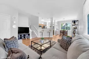 2952 Waters Edge Cir, Aurora, IL 60504 - Photo 9