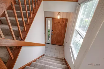614 Le Parc Circle #22-2, Buffalo Grove, IL 60089 - Photo 3