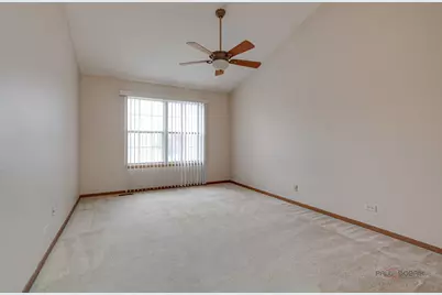 614 Le Parc Circle #22-2, Buffalo Grove, IL 60089 - Photo 19