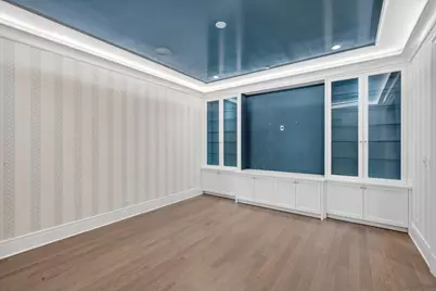 727 N McKinley Road #100, Lake Forest, IL 60045 - Photo 15