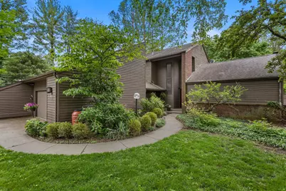 905 Barclay Court, Champaign, IL 61821 - Photo 1