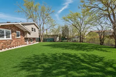6151 Victoria Drive, Oak Forest, IL 60452 - Photo 3