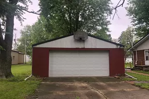 301 W Main St, Colfax, IL 61728 - Photo 11