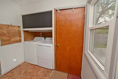 1105 W Lafayette Street, Ottawa, IL 61350 - Photo 7