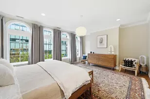 367 W Superior St, Chicago, IL 60654 - Photo 17