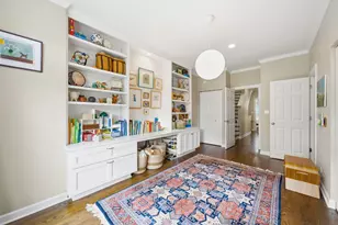 367 W Superior St, Chicago, IL 60654 - Photo 23
