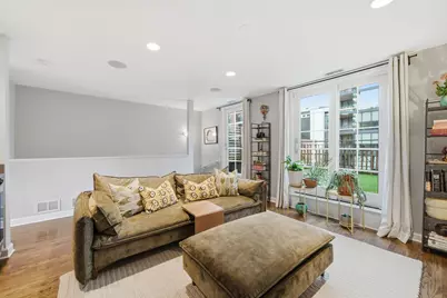 367 W Superior Street #B, Chicago, IL 60654 - Photo 25