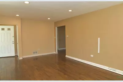 1325 Glenn Drive, North Chicago, IL 60064 - Photo 7