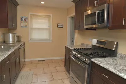 1325 Glenn Drive, North Chicago, IL 60064 - Photo 17