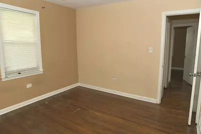 1325 Glenn Drive, North Chicago, IL 60064 - Photo 9