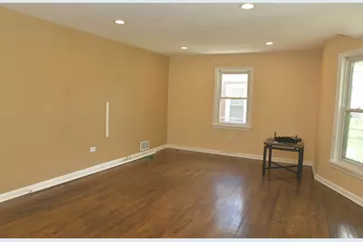 1325 Glenn Drive, North Chicago, IL 60064 - Photo 5