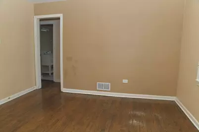 1325 Glenn Drive, North Chicago, IL 60064 - Photo 15
