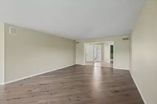 2032 Bentbrook Dr, Champaign, IL 61822 - Photo 9