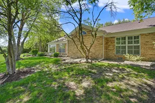 2032 Bentbrook Dr, Champaign, IL 61822 - Photo 45
