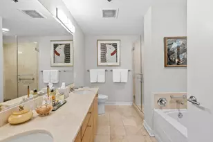 250 E Pearson St, Chicago, IL 60611 - Photo 9