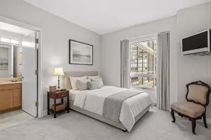 250 E Pearson St, Chicago, IL 60611 - Photo 13