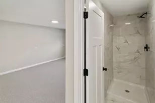 14129 S Hoxie Ave, Burnham, IL 60633 - Photo 13