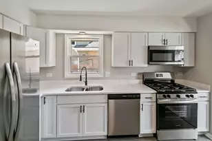 14129 S Hoxie Ave, Burnham, IL 60633 - Photo 9