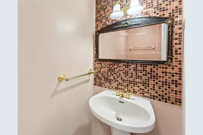 1903 N Evergreen Avenue, Arlington Heights, IL 60004 - Photo 13
