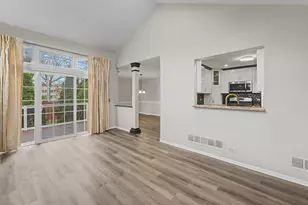 1903 N Evergreen Ave, Arlington Heights, IL 60004 - Photo 11