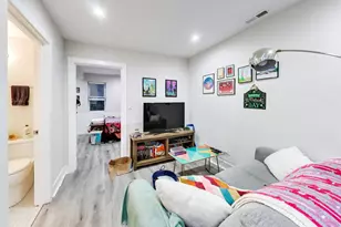 2021 W Shakespeare Ave, Chicago, IL 60647 - Photo 3