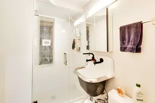 2021 W Shakespeare Ave, Chicago, IL 60647 - Photo 11