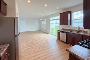 651 Olive Ln, Hampshire, IL 60140 - Photo 5