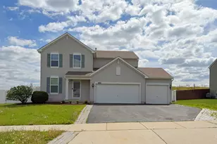 651 Olive Ln, Hampshire, IL 60140 - Photo 1