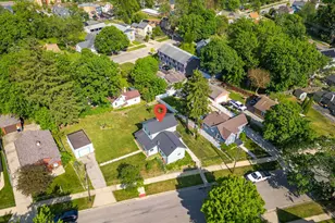 327 Silver St, Elgin, IL 60123 - Photo 25